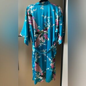 Vintage Silk Peacock Kimono Robe – Oriental Village – Teal Floral